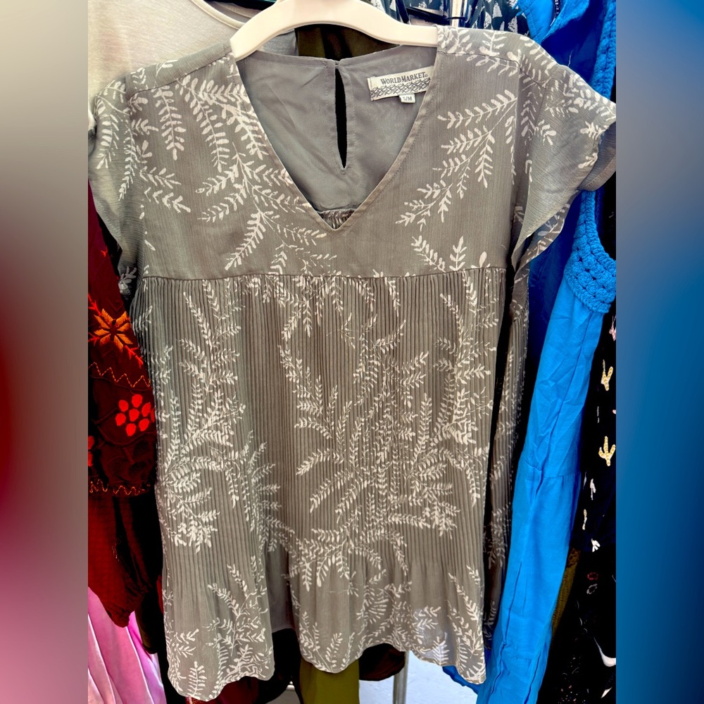 Cost Plus World Market Gray and White Floral Blouse